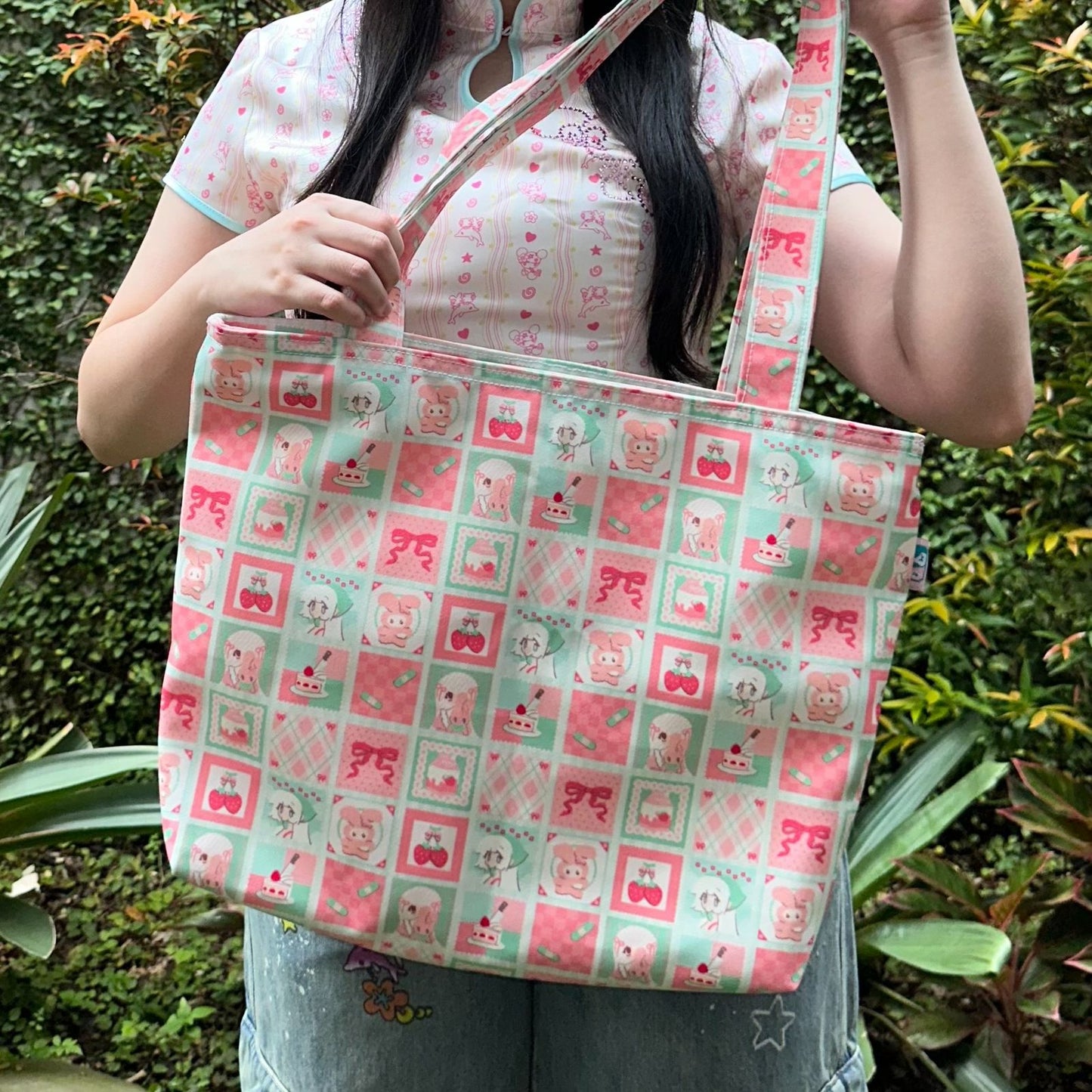 Caream Jumbo Tote Bag